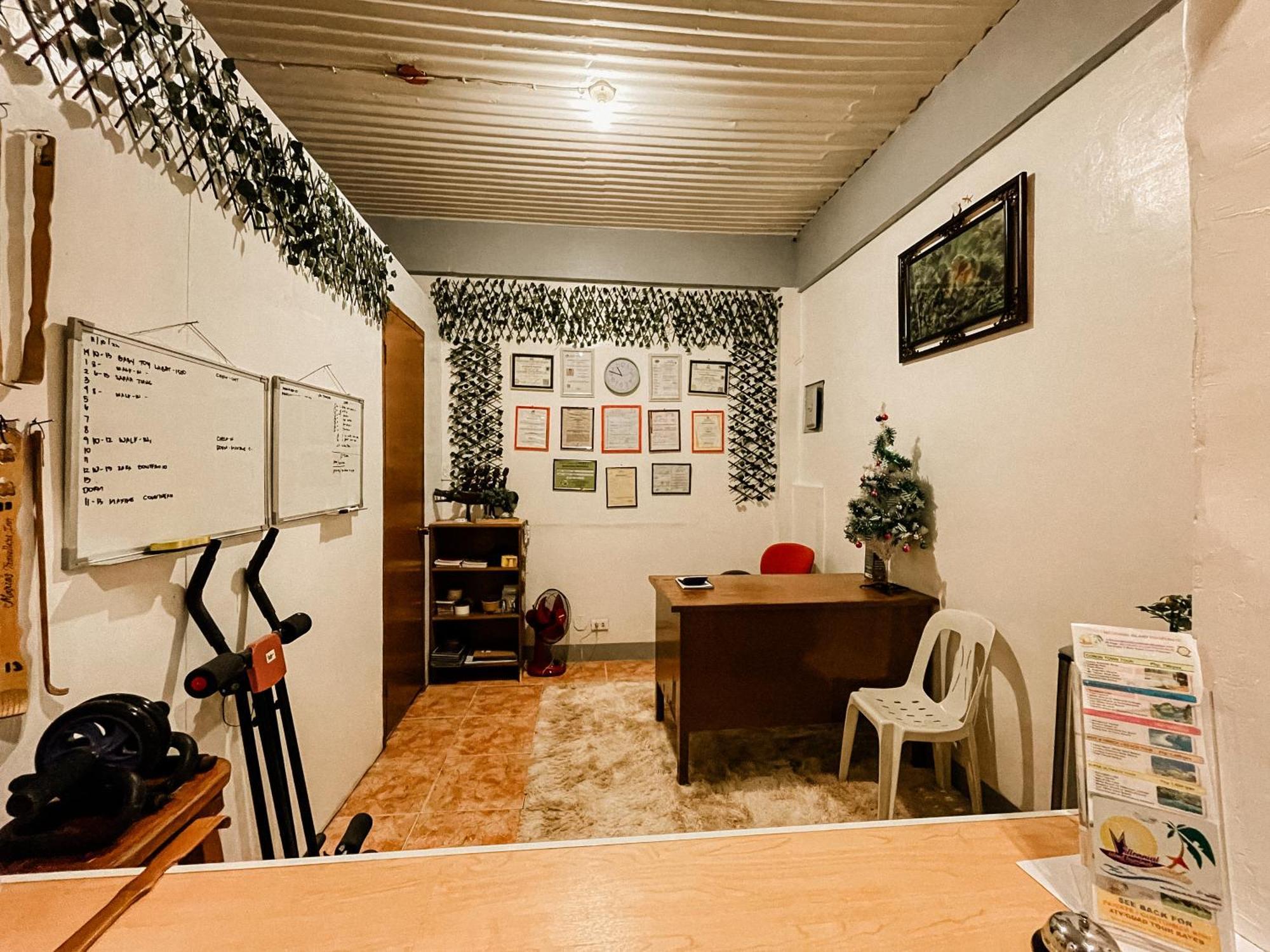 Mario'S Travellers Inn 코른 외부 사진